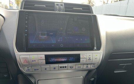 Toyota Land Cruiser Prado 150 рестайлинг 2, 2021 год, 5 500 000 рублей, 9 фотография