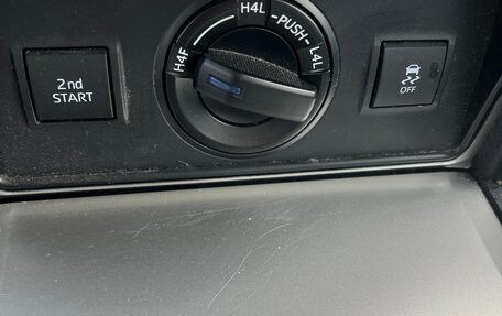 Toyota Land Cruiser Prado 150 рестайлинг 2, 2021 год, 5 500 000 рублей, 21 фотография