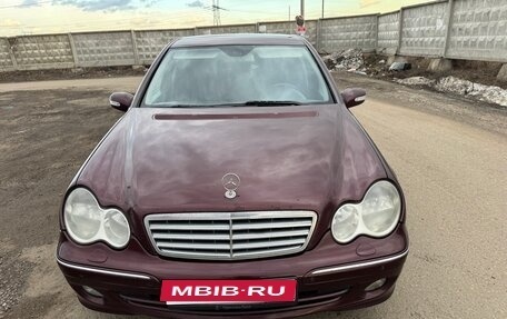 Mercedes-Benz C-Класс, 2005 год, 725 000 рублей, 3 фотография