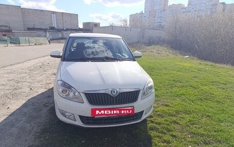 Skoda Fabia II, 2012 год, 700 000 рублей, 2 фотография