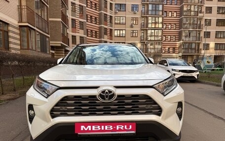 Toyota RAV4, 2022 год, 4 200 000 рублей, 9 фотография