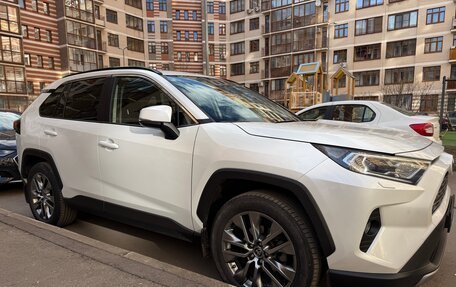Toyota RAV4, 2022 год, 4 200 000 рублей, 13 фотография
