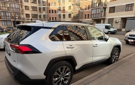 Toyota RAV4, 2022 год, 4 200 000 рублей, 14 фотография