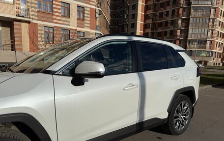 Toyota RAV4, 2022 год, 4 200 000 рублей, 27 фотография