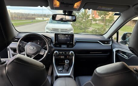 Toyota RAV4, 2022 год, 4 200 000 рублей, 32 фотография