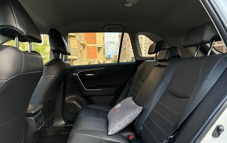 Toyota RAV4, 2022 год, 4 200 000 рублей, 36 фотография