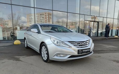 Hyundai Sonata VI, 2010 год, 959 800 рублей, 3 фотография