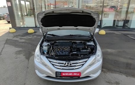 Hyundai Sonata VI, 2010 год, 959 800 рублей, 11 фотография
