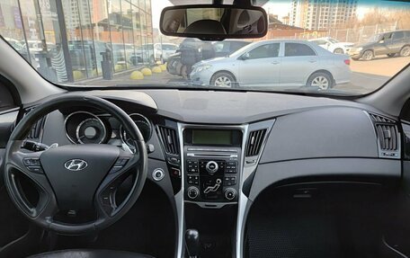 Hyundai Sonata VI, 2010 год, 959 800 рублей, 17 фотография
