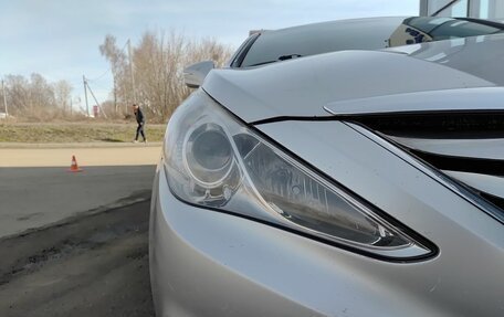 Hyundai Sonata VI, 2010 год, 959 800 рублей, 21 фотография