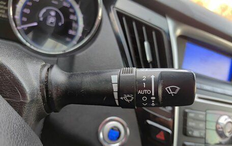 Hyundai Sonata VI, 2010 год, 959 800 рублей, 24 фотография