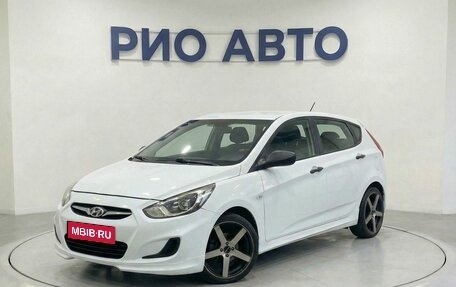 Hyundai Solaris II рестайлинг, 2012 год, 649 999 рублей, 1 фотография
