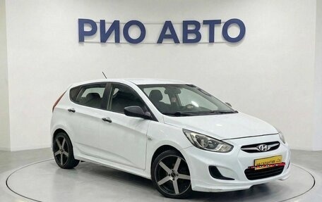 Hyundai Solaris II рестайлинг, 2012 год, 649 999 рублей, 2 фотография