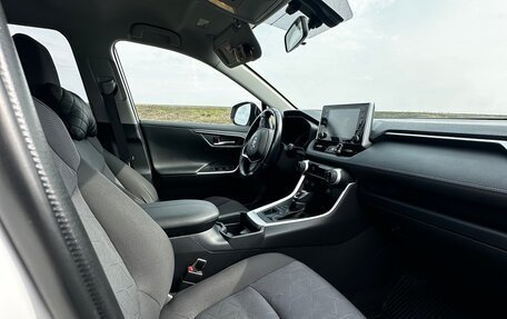 Toyota RAV4, 2020 год, 3 390 000 рублей, 19 фотография