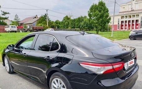 Toyota Camry, 2021 год, 2 500 000 рублей, 2 фотография