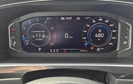 Volkswagen Tiguan II, 2021 год, 3 700 000 рублей, 8 фотография