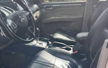 Mitsubishi Pajero Sport II рестайлинг, 2014 год, 2 500 000 рублей, 6 фотография