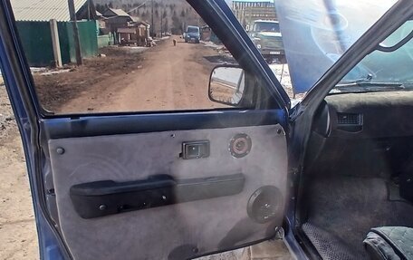 Toyota Hilux Surf III рестайлинг, 1993 год, 430 000 рублей, 13 фотография