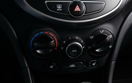 Hyundai Solaris II рестайлинг, 2014 год, 979 000 рублей, 14 фотография