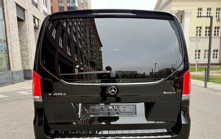 Mercedes-Benz V-Класс, 2025 год, 17 400 000 рублей, 4 фотография