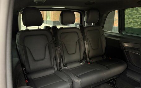 Mercedes-Benz V-Класс, 2025 год, 17 400 000 рублей, 17 фотография