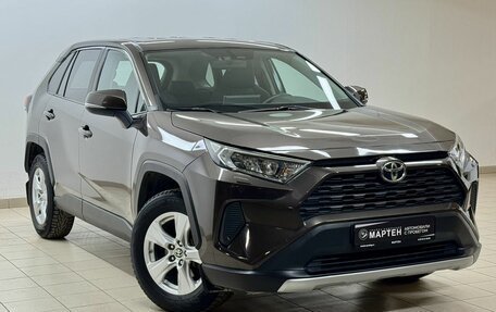 Toyota RAV4, 2021 год, 3 297 000 рублей, 3 фотография