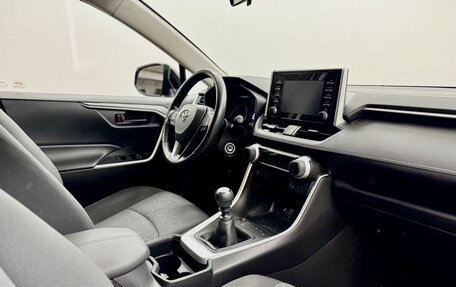 Toyota RAV4, 2021 год, 3 297 000 рублей, 8 фотография