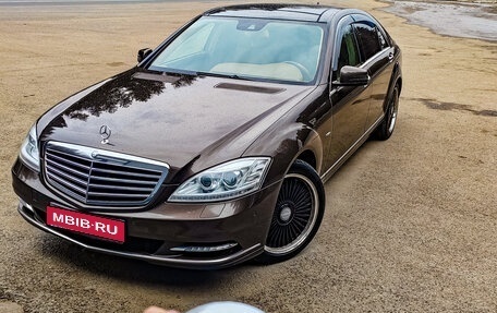 Mercedes-Benz S-Класс, 2012 год, 1 450 000 рублей, 1 фотография