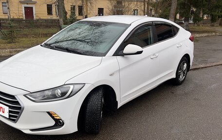Hyundai Elantra VI рестайлинг, 2017 год, 1 200 000 рублей, 6 фотография