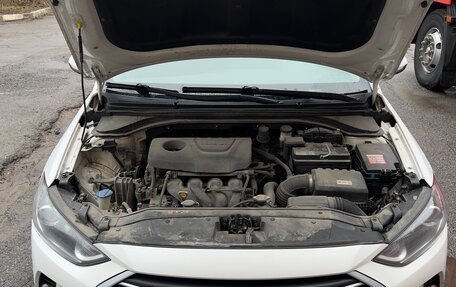 Hyundai Elantra VI рестайлинг, 2017 год, 1 200 000 рублей, 8 фотография