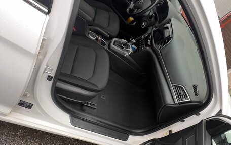 Hyundai Elantra VI рестайлинг, 2017 год, 1 200 000 рублей, 11 фотография