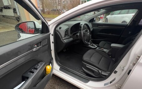 Hyundai Elantra VI рестайлинг, 2017 год, 1 200 000 рублей, 14 фотография