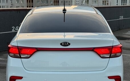 KIA Rio IV, 2017 год, 1 380 000 рублей, 10 фотография