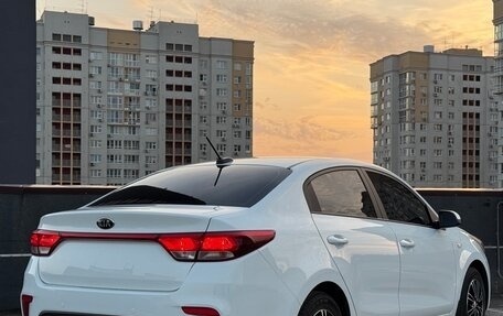 KIA Rio IV, 2017 год, 1 380 000 рублей, 9 фотография