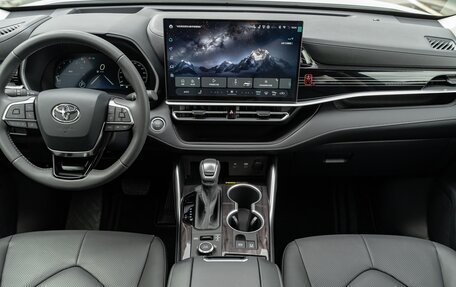 Toyota Highlander, 2026 год, 5 799 000 рублей, 12 фотография