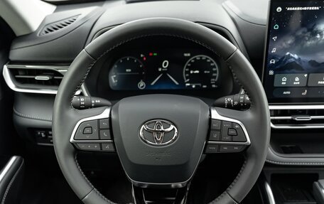 Toyota Highlander, 2026 год, 5 799 000 рублей, 13 фотография