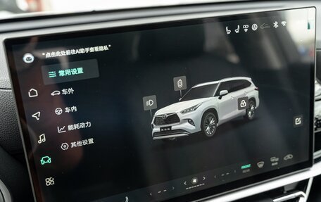 Toyota Highlander, 2026 год, 5 799 000 рублей, 22 фотография