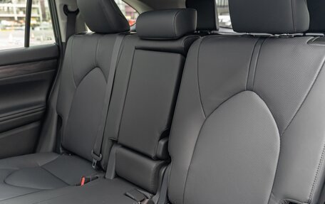 Toyota Highlander, 2026 год, 5 799 000 рублей, 32 фотография