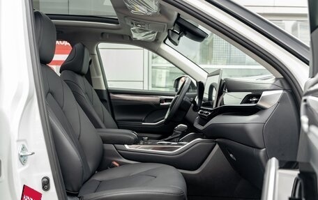 Toyota Highlander, 2026 год, 5 799 000 рублей, 37 фотография