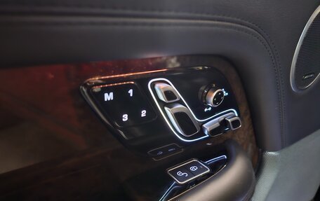 Land Rover Range Rover IV рестайлинг, 2019 год, 5 200 000 рублей, 10 фотография