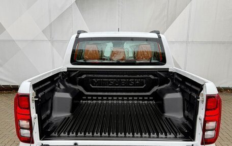 Mitsubishi Triton, 2025 год, 6 250 000 рублей, 10 фотография