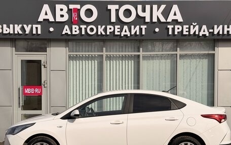 Hyundai Solaris II рестайлинг, 2021 год, 1 580 000 рублей, 3 фотография