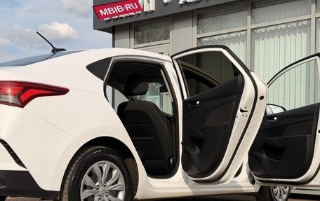 Hyundai Solaris II рестайлинг, 2021 год, 1 580 000 рублей, 7 фотография