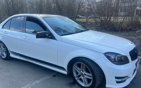 Mercedes-Benz C-Класс, 2013 год, 1 400 000 рублей, 3 фотография