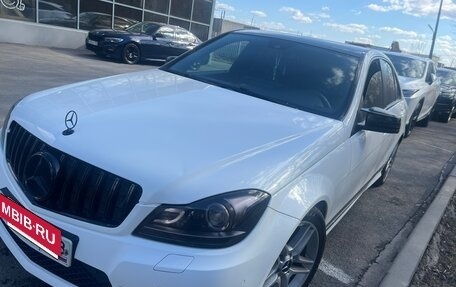 Mercedes-Benz C-Класс, 2013 год, 1 400 000 рублей, 2 фотография