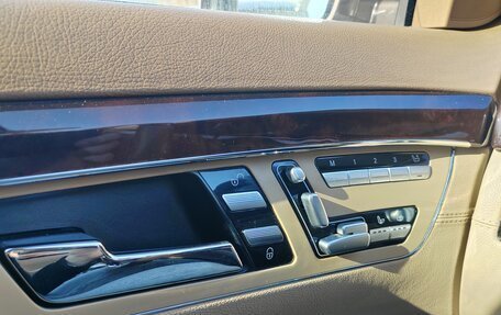 Mercedes-Benz S-Класс, 2012 год, 1 450 000 рублей, 38 фотография