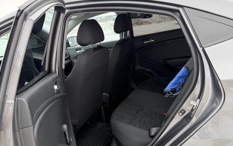 Hyundai Solaris II рестайлинг, 2014 год, 1 060 000 рублей, 13 фотография