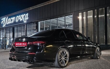 Mercedes-Benz E-Класс, 2020 год, 3 300 000 рублей, 3 фотография