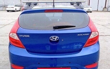 Hyundai Solaris II рестайлинг, 2012 год, 800 000 рублей, 2 фотография