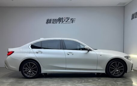 BMW 3 серия, 2022 год, 2 950 000 рублей, 8 фотография